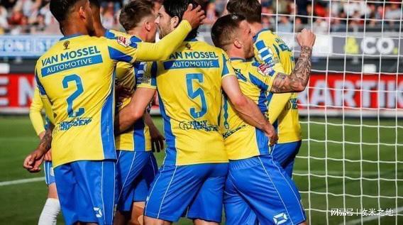 前四的他们 前四的他们